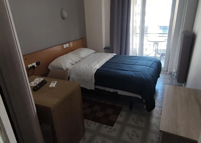 埃尔格列柯酒店 2* 帕特雷